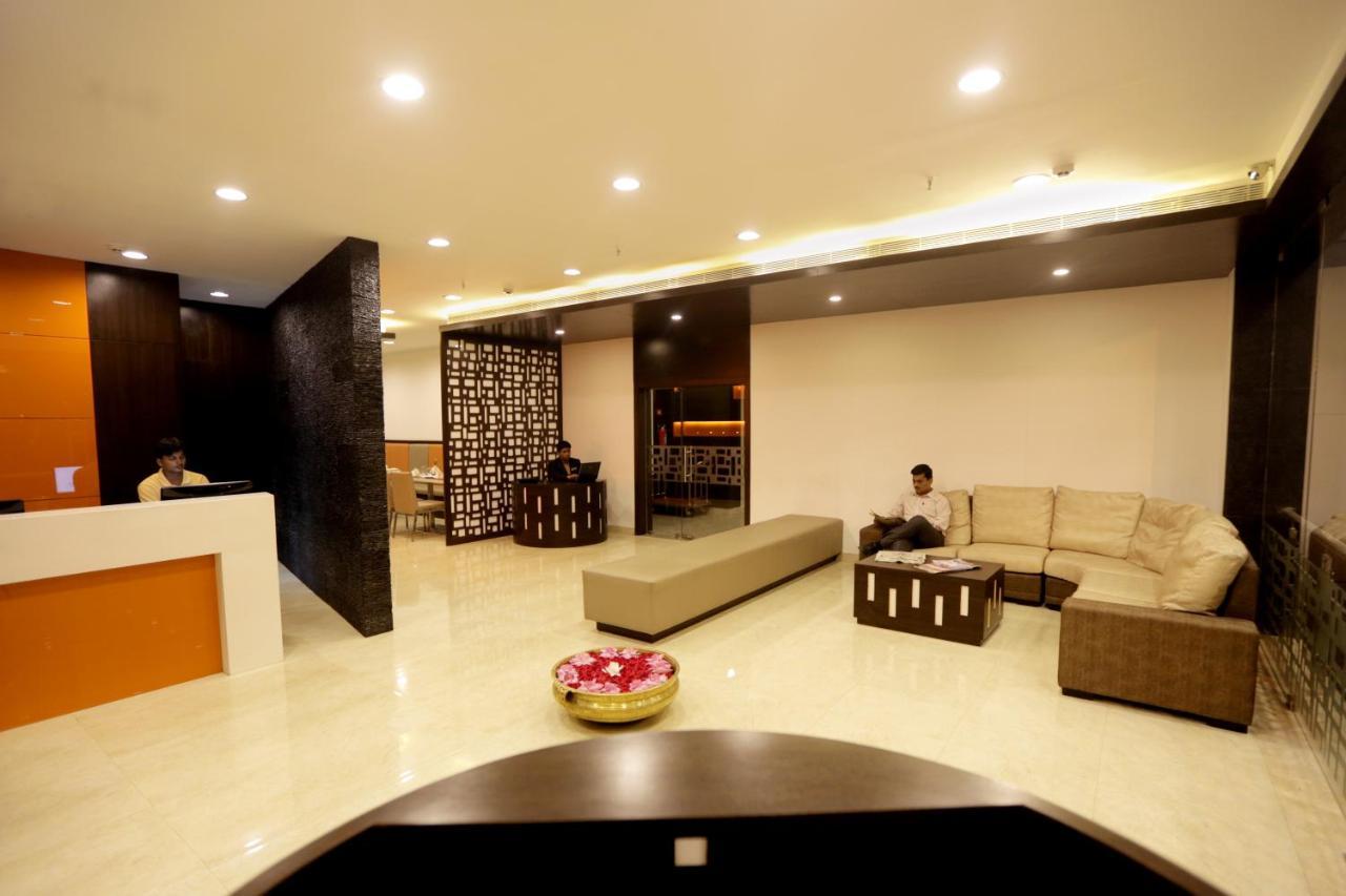 Astoria Hotels מדוראי מראה חיצוני תמונה