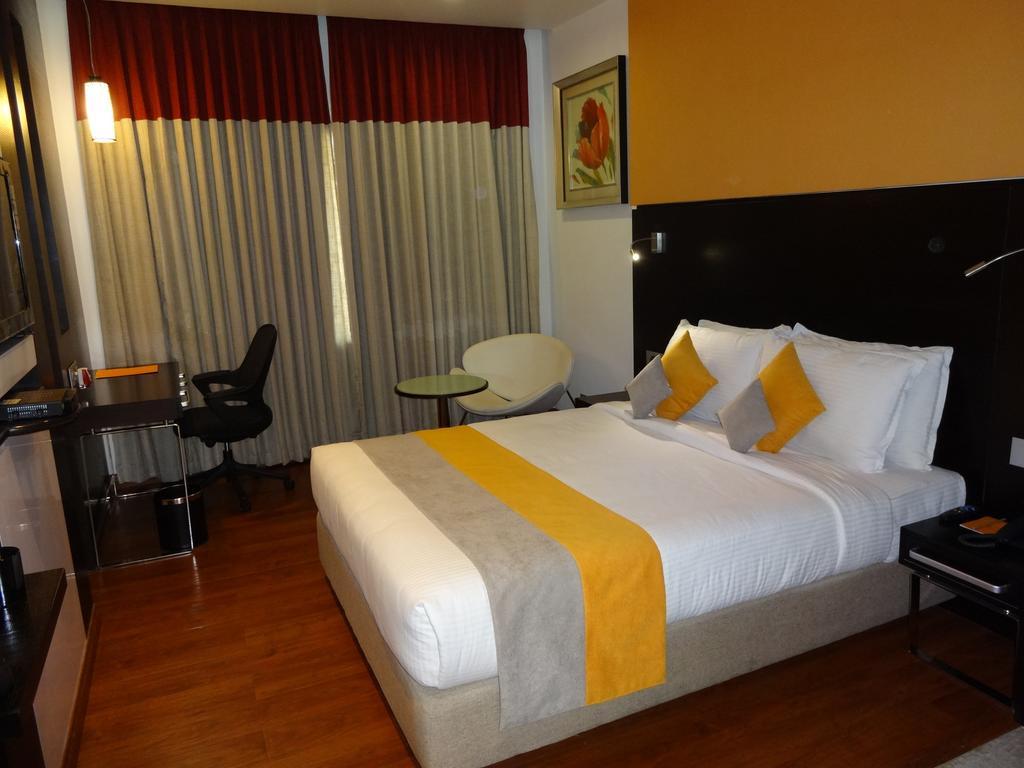 Astoria Hotels מדוראי מראה חיצוני תמונה