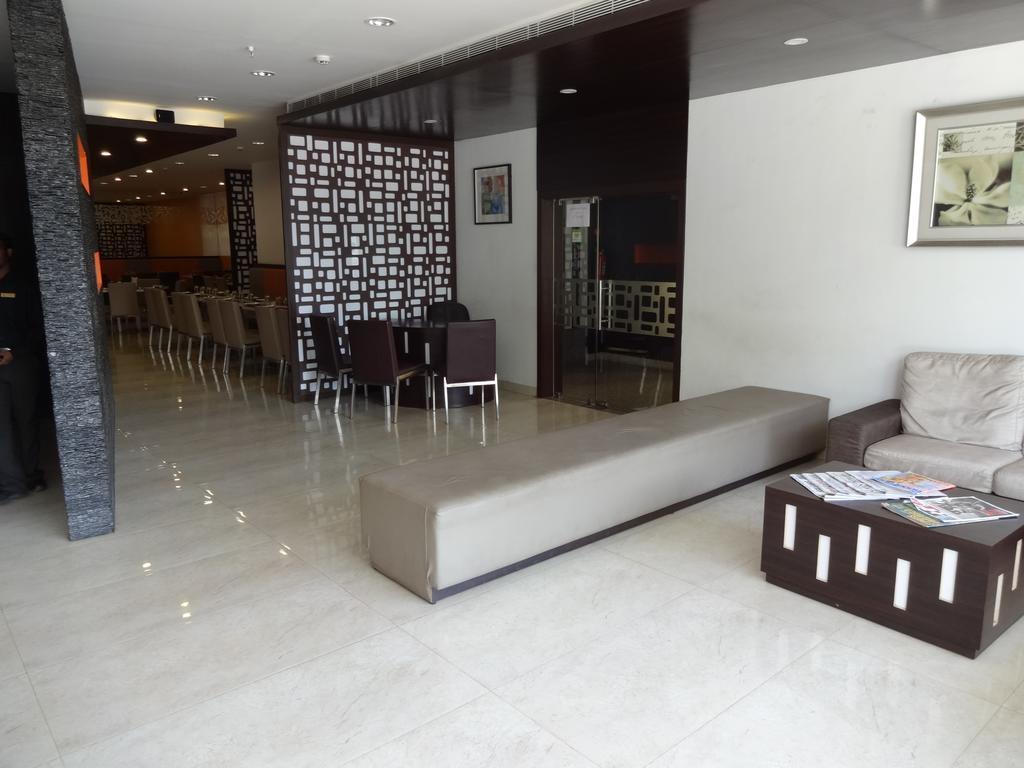 Astoria Hotels מדוראי מראה חיצוני תמונה