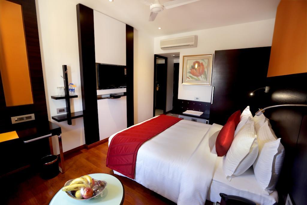 Astoria Hotels מדוראי מראה חיצוני תמונה