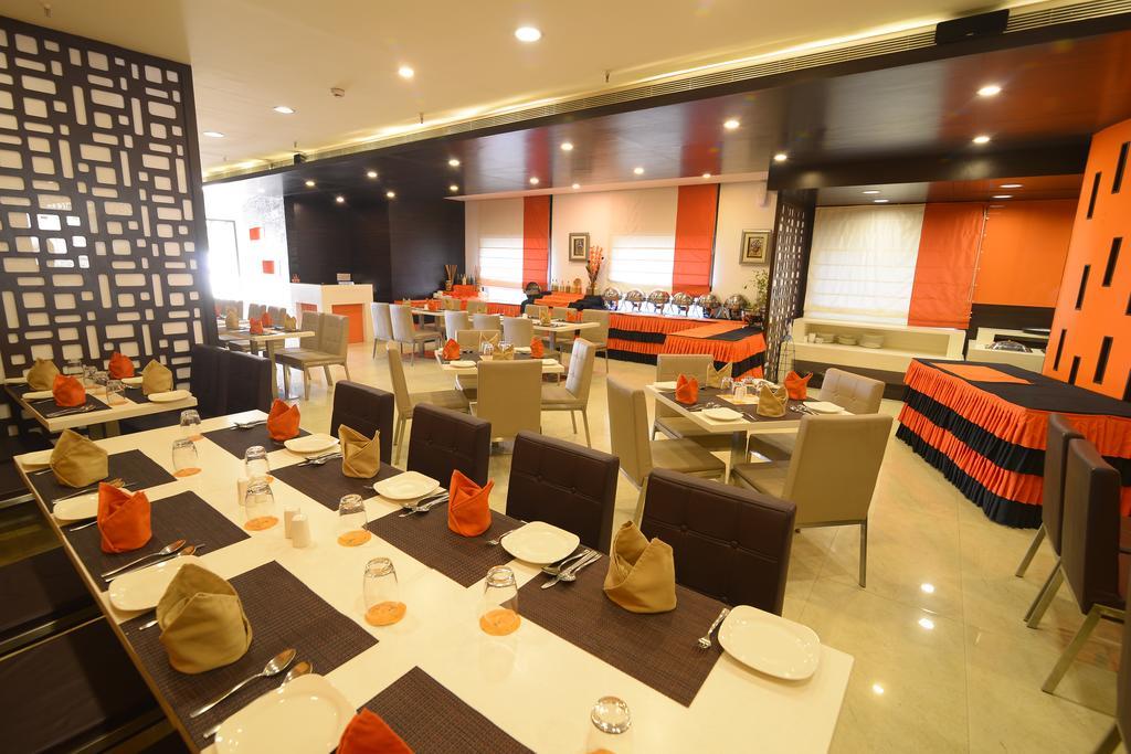 Astoria Hotels מדוראי מראה חיצוני תמונה