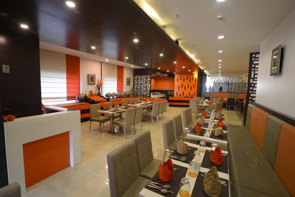 Astoria Hotels מדוראי מראה חיצוני תמונה