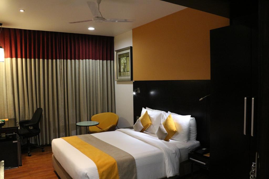 Astoria Hotels מדוראי מראה חיצוני תמונה